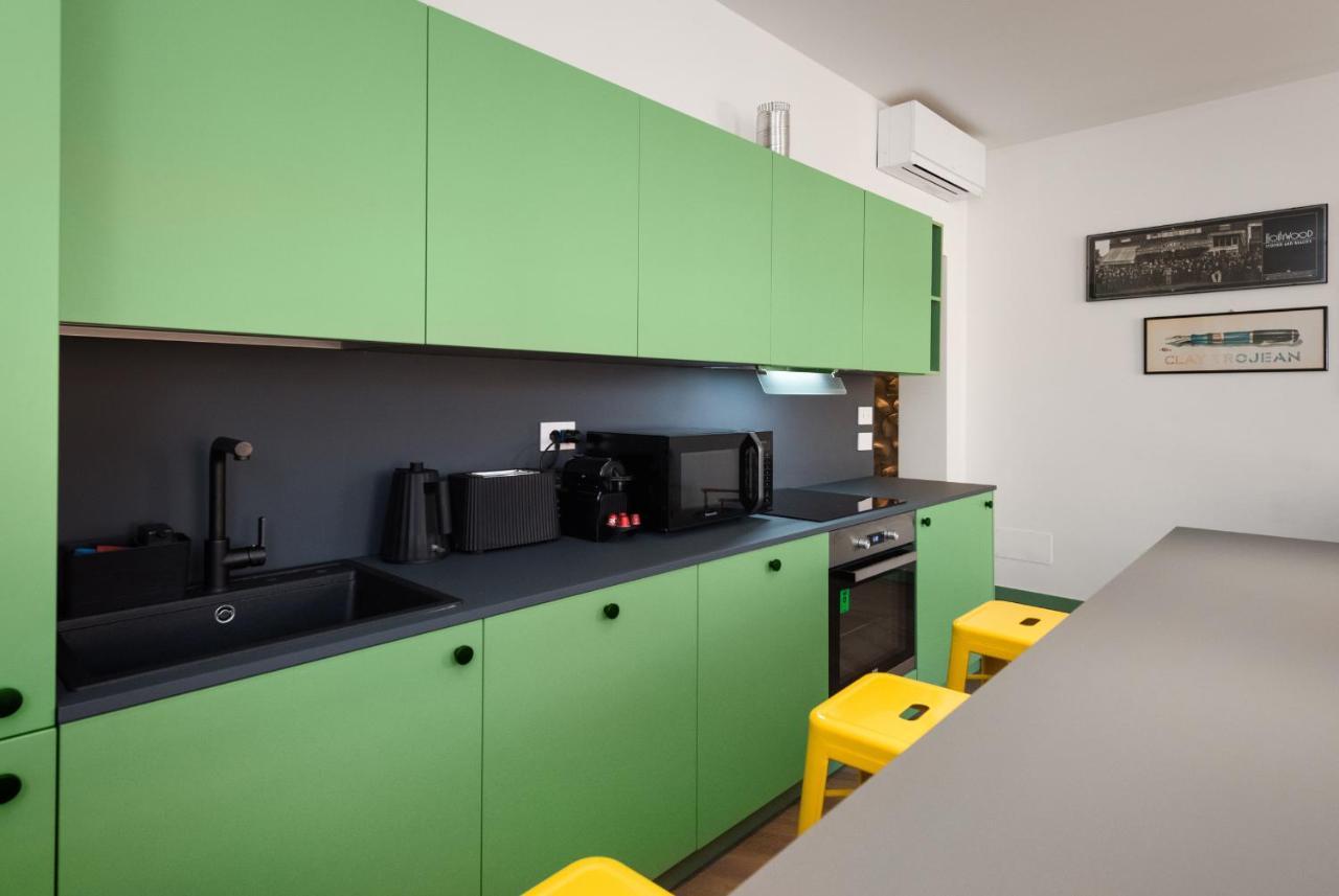 Flats4Rent Carla'S Apartments فيرونا المظهر الخارجي الصورة
